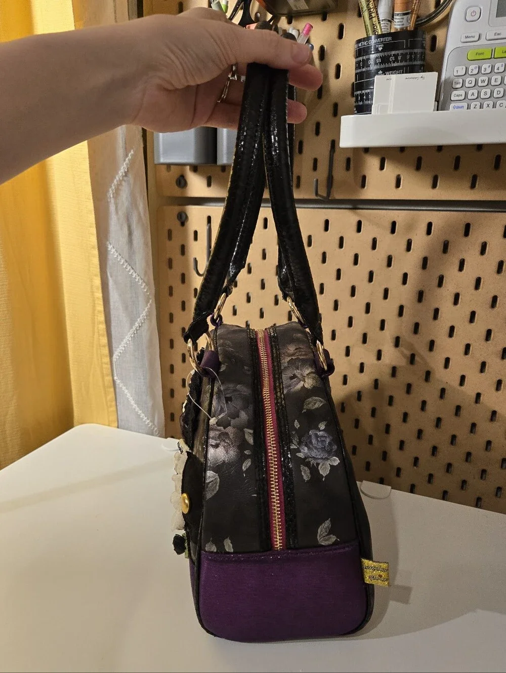 IRREGULAR CHOICE Embrace The Darkness Halloween Bag Purse goatse Spread Heart ;)